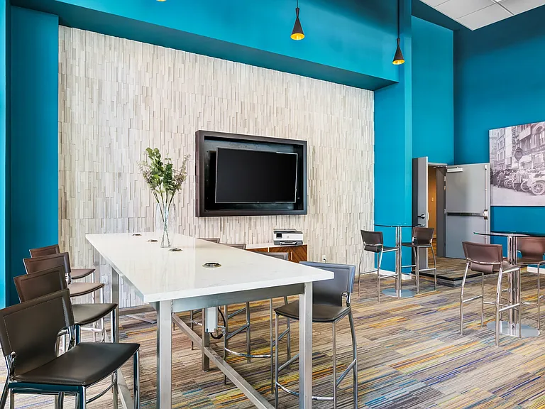 Leasing Office