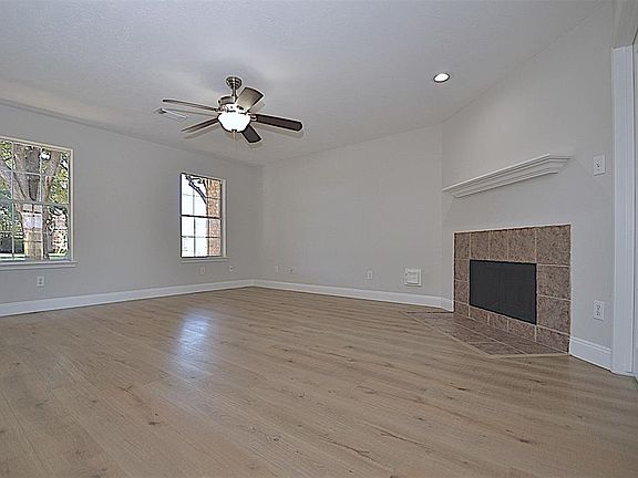 2nd image of 4911 Summer Oak Dr