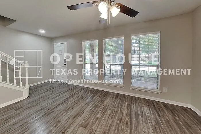 4 bed, 2.5 bath, 2530 sqft, $2,250 — Photo 4