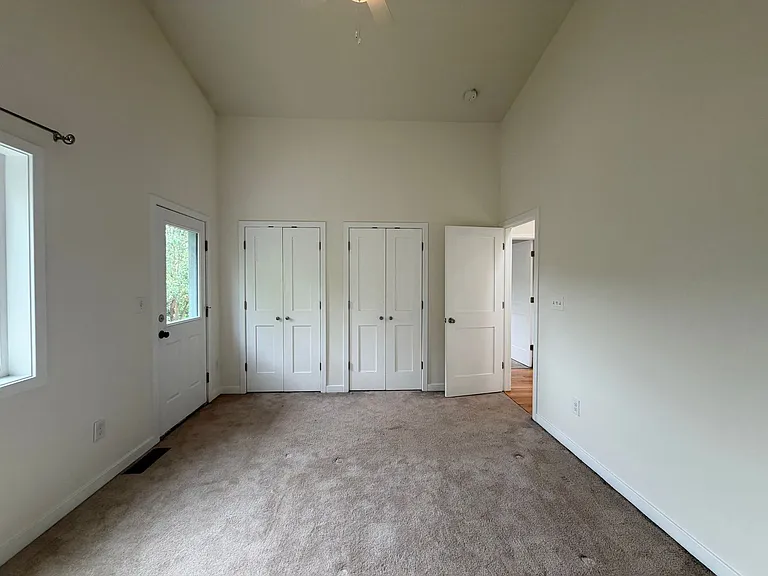 1500 Meridian St — Photo 33