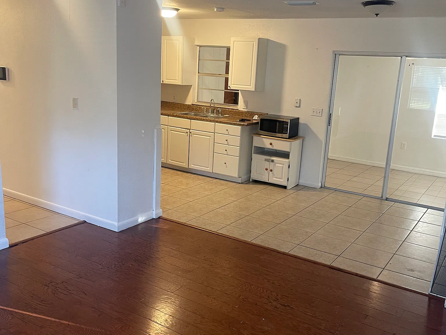 4 bed, 1500 sqft, $2,250 — Photo 4