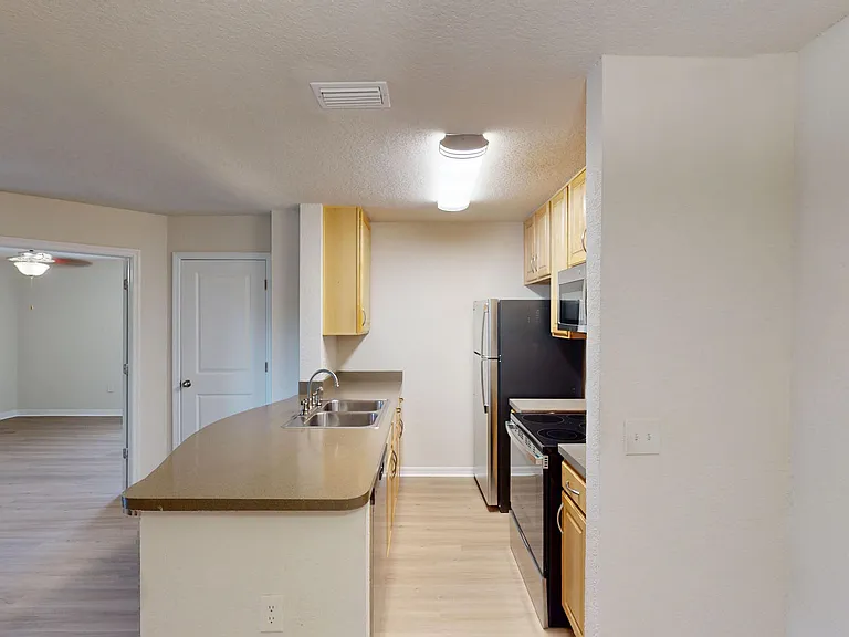 The Breyley Apartments — Photo 75