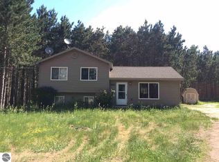 5215 Pierce Rd, Kingsley, MI 49649