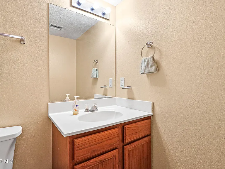 12564 Paseo Alegre Dr — Photo 24