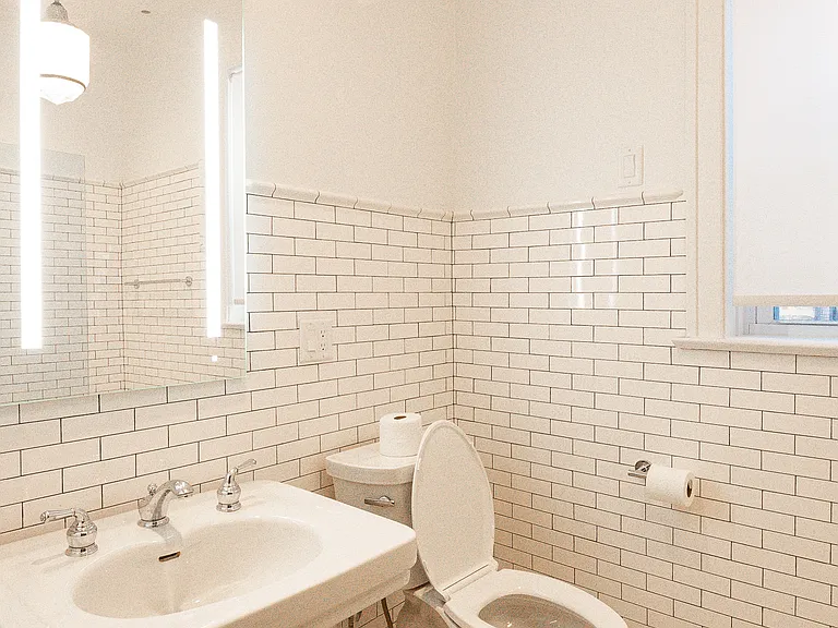 2548 W Logan Blvd #1 — Photo 12
