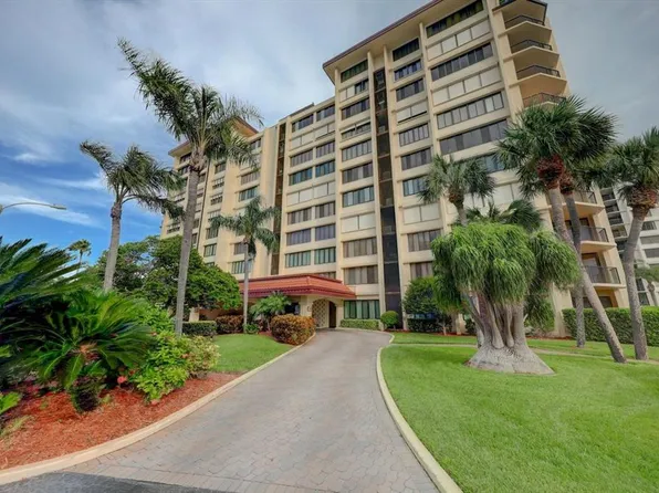 700 Island Way APT 404, Clearwater, FL 33767