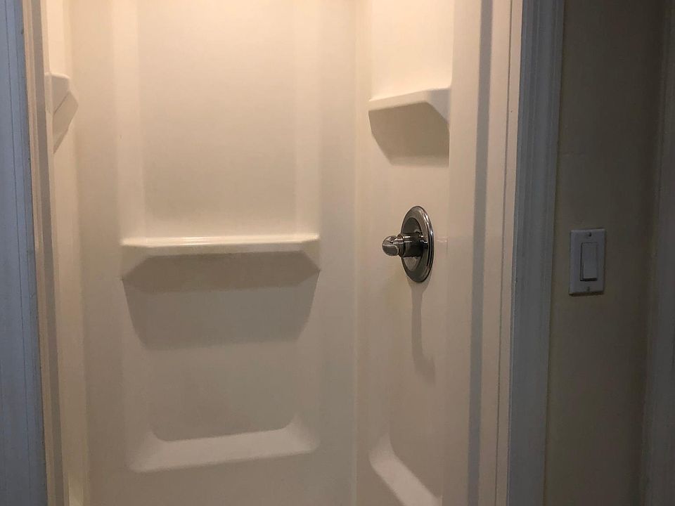 2nd image of 60 Tunis Ave