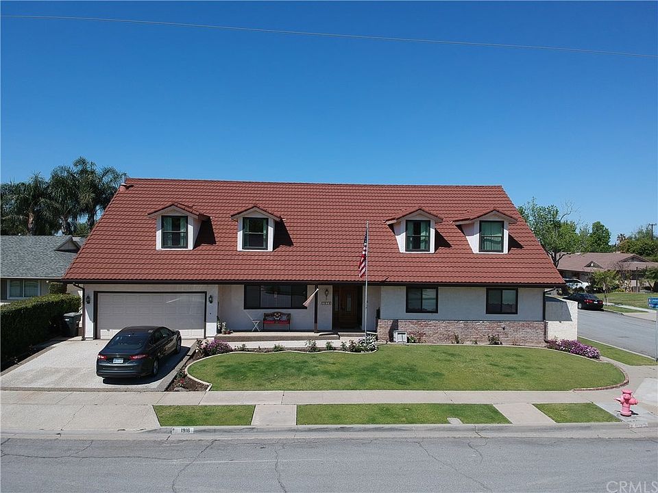 1st image of 1916 N Lindenholz St