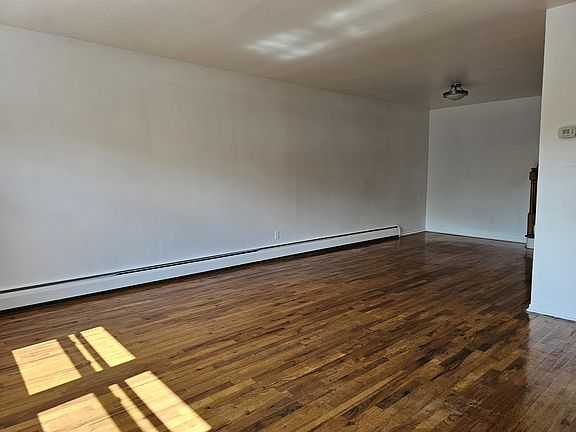 5th image of 8 Bay 43rd St Floor 2