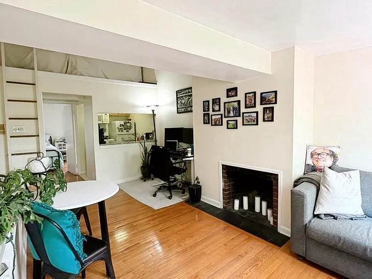 1124 Rodman St #3 — Photo 5