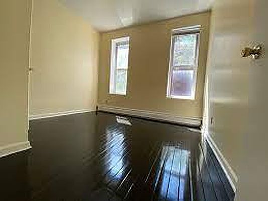 2nd image of 235 Kingston Ave #3RR