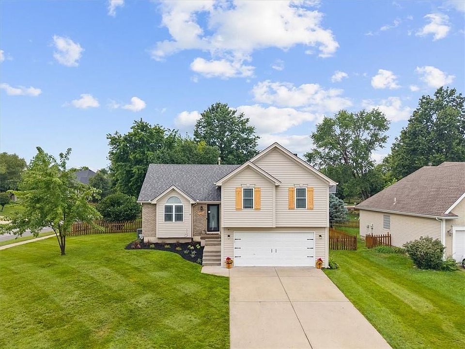 1st image of 1104 Regency Dr
