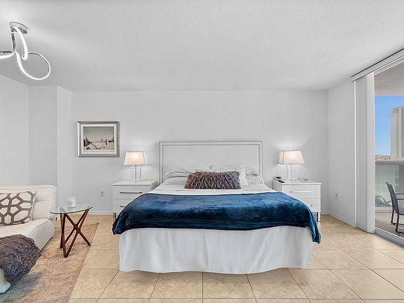 4th image of 347 N New River Drive #1506