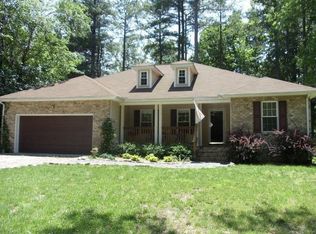 507 9th St, Blackstone, VA 23824