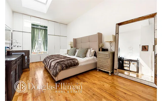 Rented by Douglas Elliman | media 4