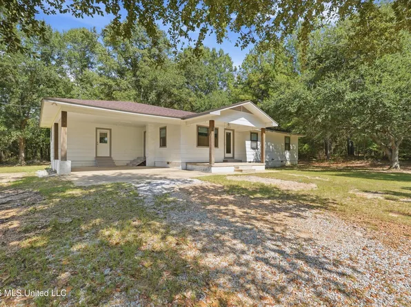 1395 Oliver Dr, Forest, MS 39074