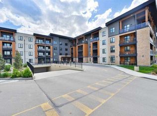 8355 N 19th Ave SW #302, Calgary, AB T2S0E2