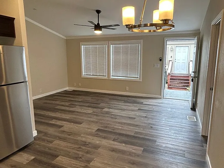 Remodeled Modern 3 Bed/2 Bath National City — Photo 21