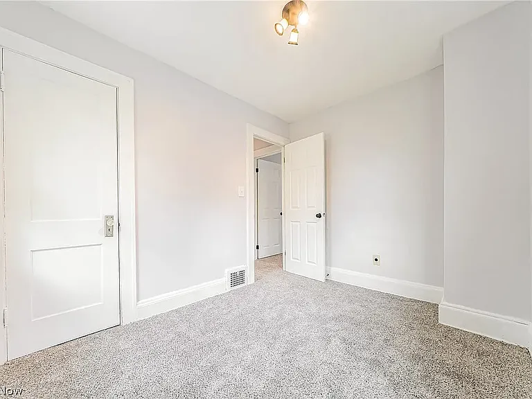 20180 Hillcrest Dr — Photo 19