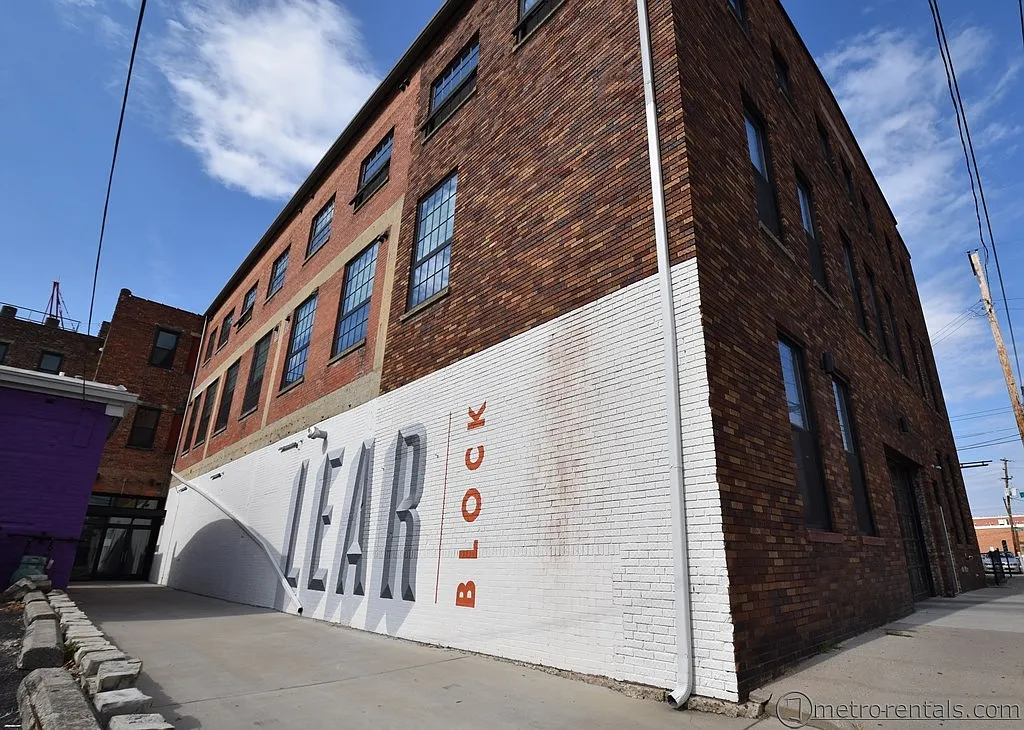 Lear Block — Photo 2