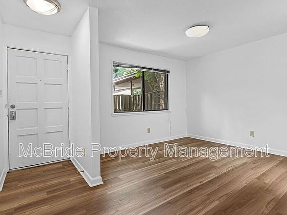 5th image of 3506 Prestwick Dr