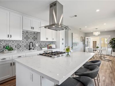 1201 W 18th St, Santa Ana, CA, 92706