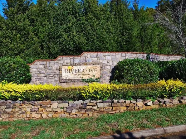 469 Red Hill Ln, Greenback, TN 37742