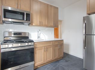 22-72 35th St #3, Astoria, NY 11105