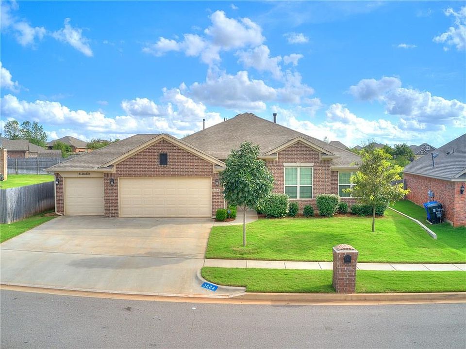1st image of 3804 Sierra Vista Way
