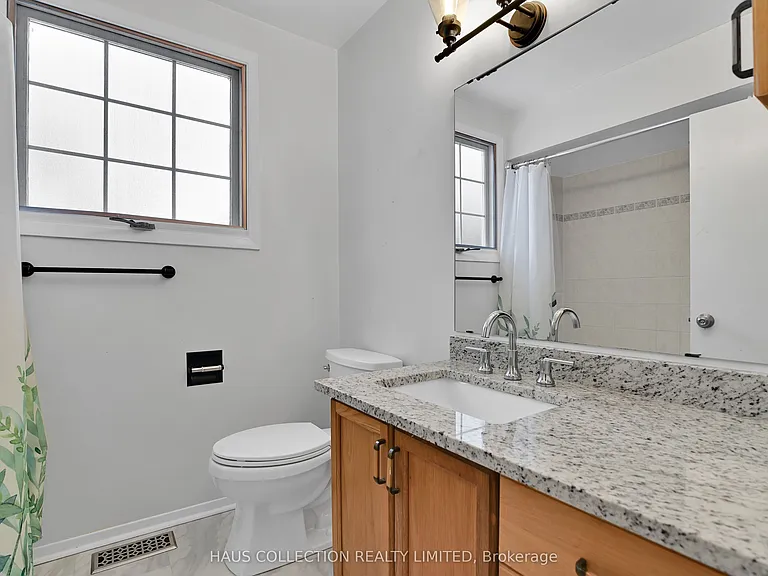 884 Walkley Rd — Photo 27