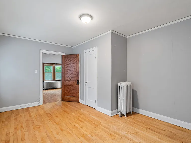 3372 N Downer Ave — Photo 17