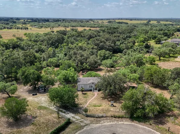 520 Sara, Lytle, TX 78052