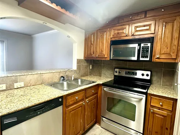 2045 N 3rd St APT 410, Baton Rouge, LA 70802