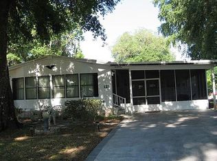 121 Winterberry Ave, Wildwood, FL 34785