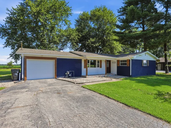 556 E 1000 N, Fortville, IN 46040
