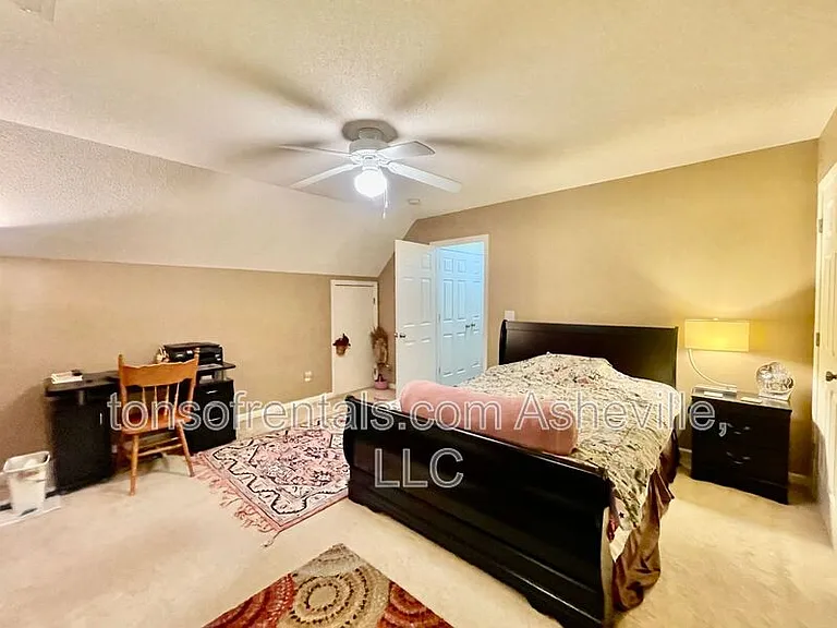 51 Yorktown Cir — Photo 32