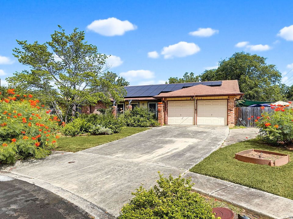 1st image of 12811 VARRIENTOS ST