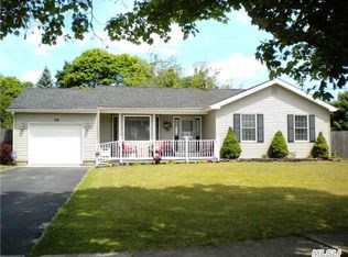 117 E Moriches Blvd, Eastport, NY 11941