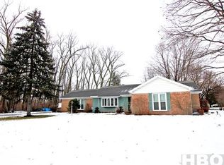 1316 W Ridge Dr, Fostoria, OH 44830