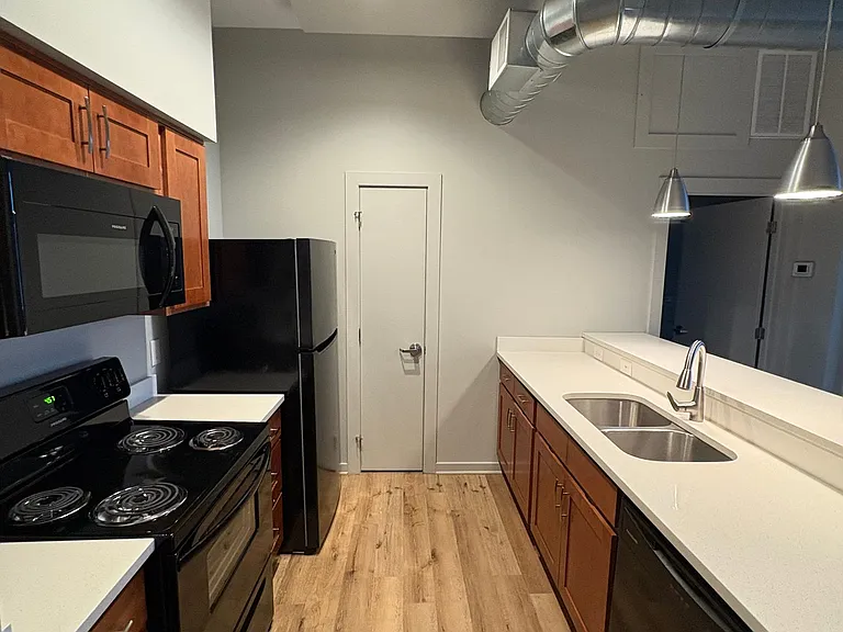 Innerbelt Lofts — Photo 84