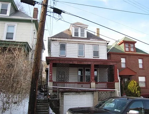 304 6th Ave photo 1