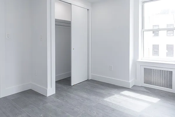 Rented by Kahen Properties | media 19