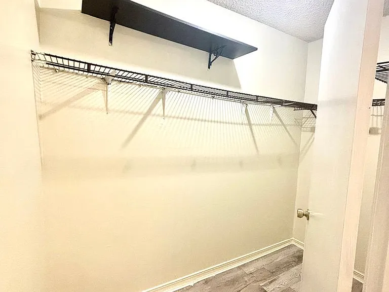 8219 Bayou Fountain Ave — Photo 10