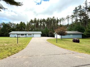 1028 Lindstrom Ln, Saint Germain, WI 54558