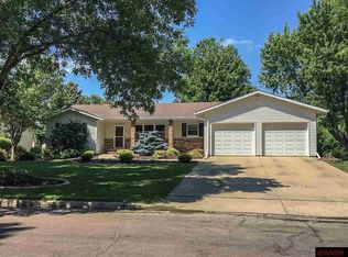 506 1st Ave SE, Mapleton, MN 56065