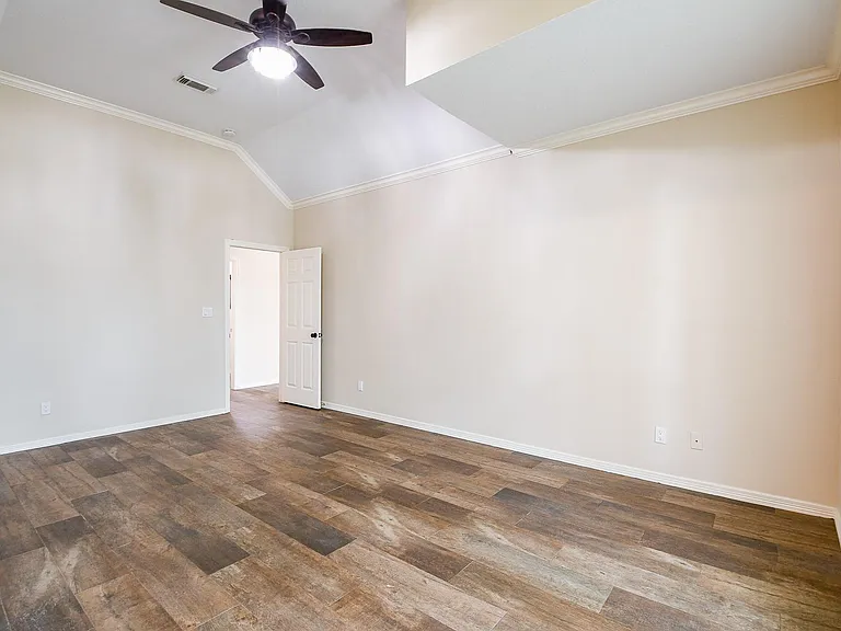 241 Blue Hill Dr — Photo 21