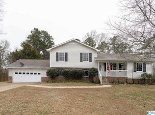 876 Pine Grove Rd, Harvest, AL 35749