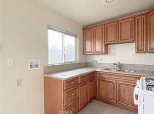 284 N Palm Ave APT A, Upland, CA 91786