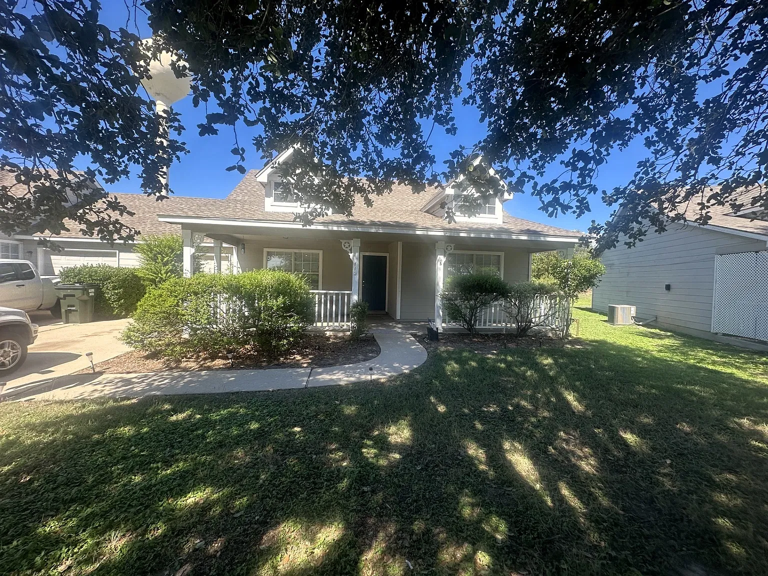 2 bed, 1008 sqft, $1,750 — Photo 1
