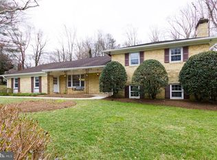 10203 Old Hunt Rd, Vienna, VA 22181
